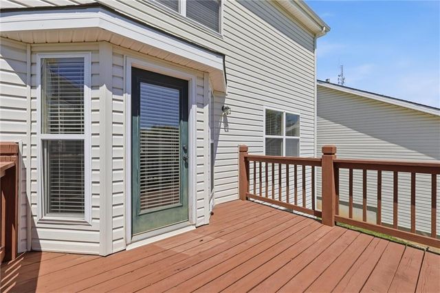 1827 NW 82nd Terrace, Kansas City, MO 64151