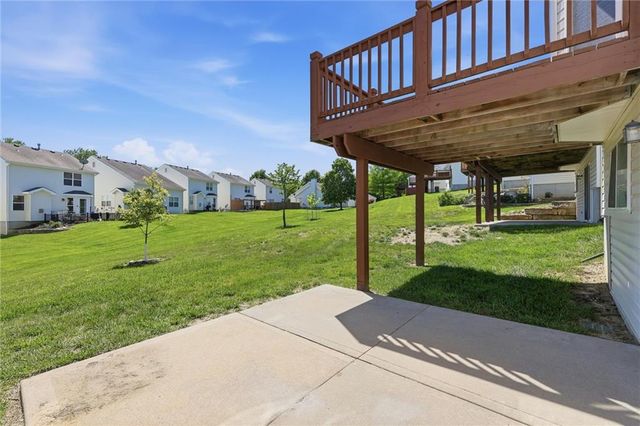 1827 NW 82nd Terrace, Kansas City, MO 64151