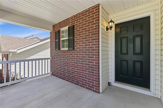 1827 NW 82nd Terrace, Kansas City, MO 64151