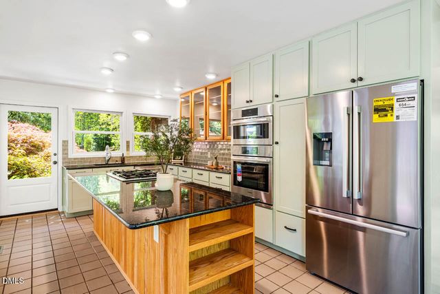 184 Lystra Estates Drive, Chapel Hill, NC 27517