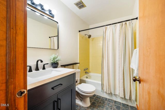 184 Lystra Estates Drive, Chapel Hill, NC 27517