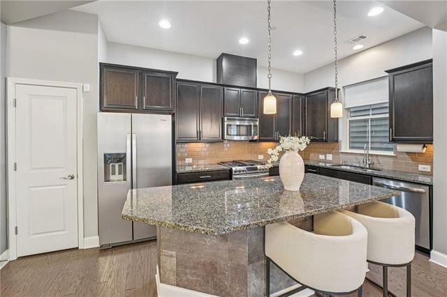 450 Cranleigh Ridge SE, Smyrna, GA 30080