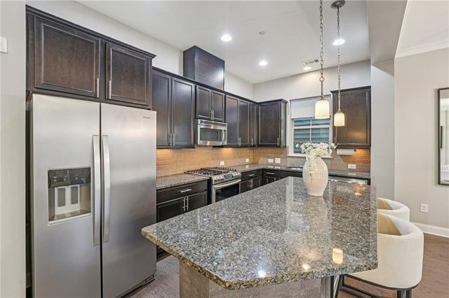 450 Cranleigh Ridge SE, Smyrna, GA 30080