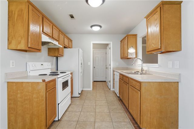 6402 SW High Meadow Boulevard, Bentonville, AR 72713
