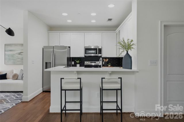 400 N Church Street 226, Charlotte, NC 28202