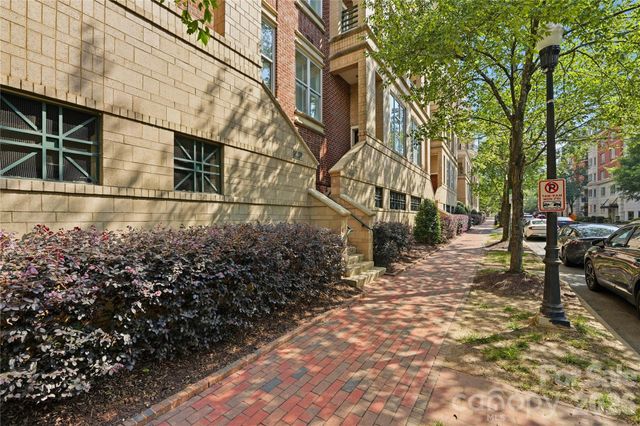 400 N Church Street 226, Charlotte, NC 28202