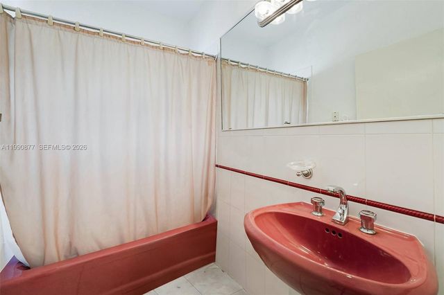 69 S Royal Poinciana Boulevard, Miami Springs, FL 33166