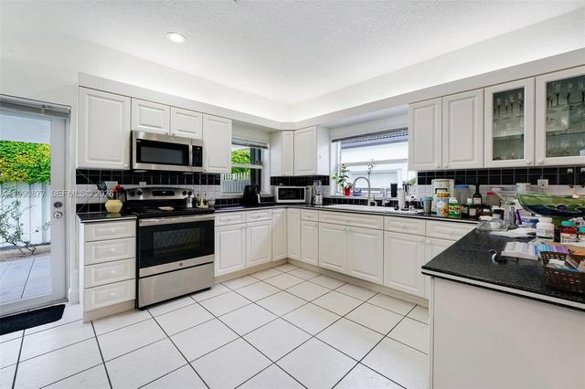 69 S Royal Poinciana Boulevard, Miami Springs, FL 33166