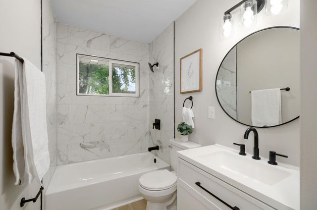 1029 S Hague Avenue, Columbus, OH 43204