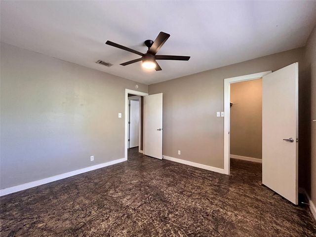 11443 Ptarmigan DR, Austin, TX 78758