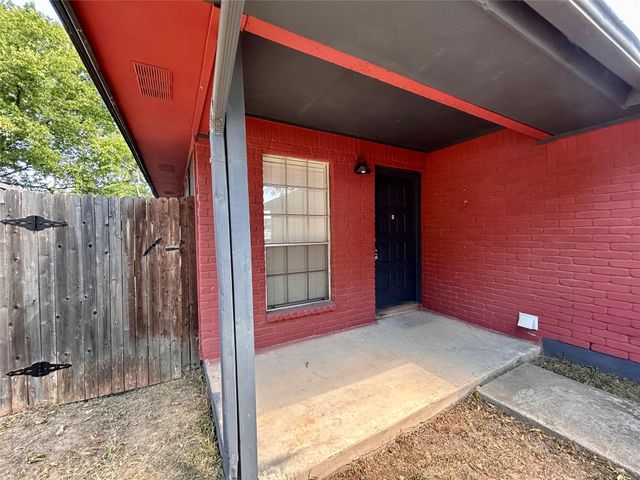 11443 Ptarmigan DR, Austin, TX 78758