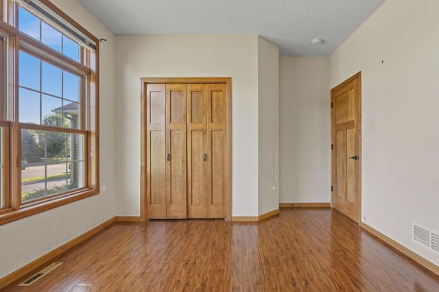 6427 Tessman Terrace N, Brooklyn Park, MN 55445