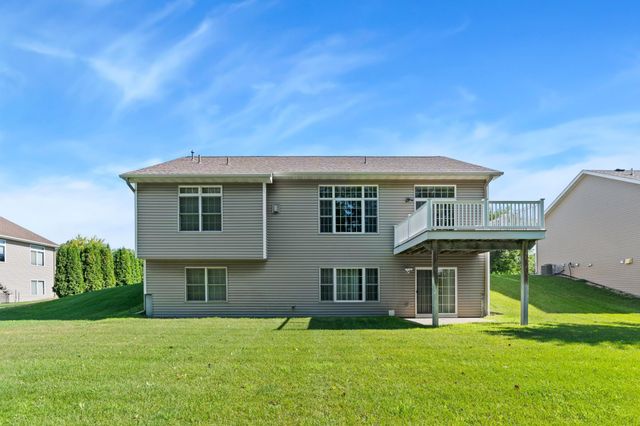 6427 Tessman Terrace N, Brooklyn Park, MN 55445