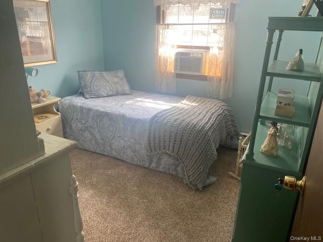 31 Glen Drive, Sound Beach, NY 11789