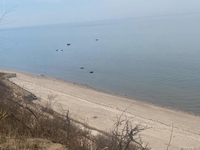 31 Glen Drive, Sound Beach, NY 11789