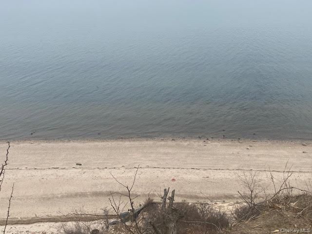 31 Glen Drive, Sound Beach, NY 11789