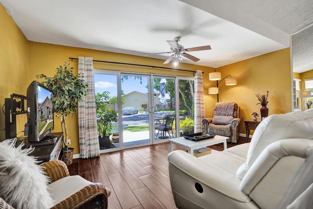 2915 NW 12th Street D, Delray Beach, FL 33445