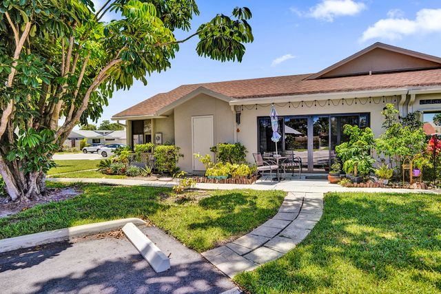 2915 NW 12th Street D, Delray Beach, FL 33445