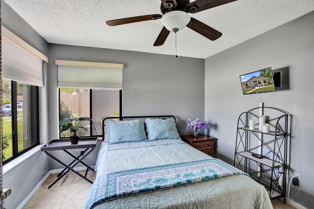 2915 NW 12th Street D, Delray Beach, FL 33445