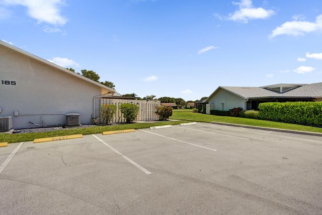 2915 NW 12th Street D, Delray Beach, FL 33445