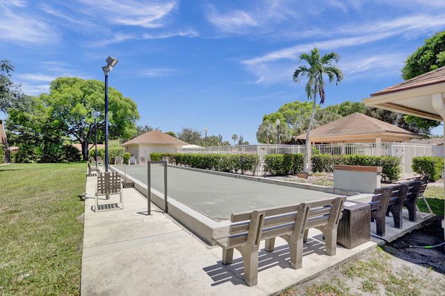 2915 NW 12th Street D, Delray Beach, FL 33445
