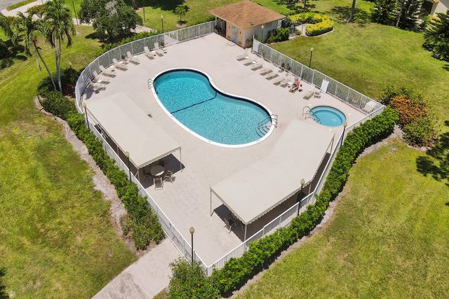 2915 NW 12th Street D, Delray Beach, FL 33445