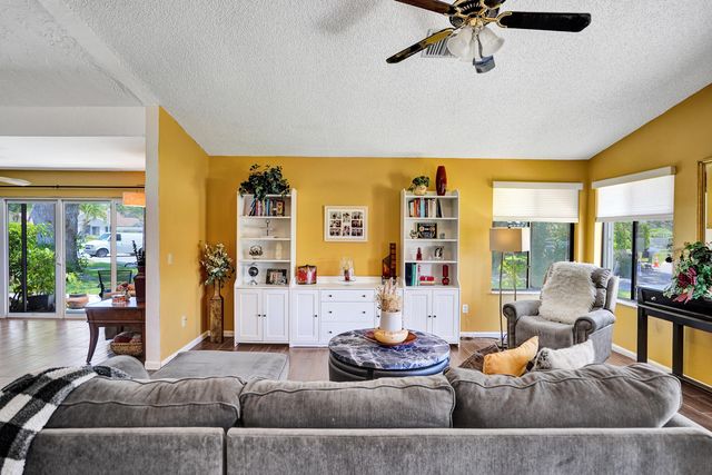 2915 NW 12th Street D, Delray Beach, FL 33445