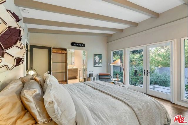 8581 Appian Way, Los Angeles, CA 90046