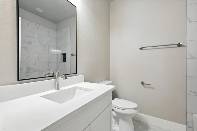 106 Center Drive, East Tawakoni, TX 77007