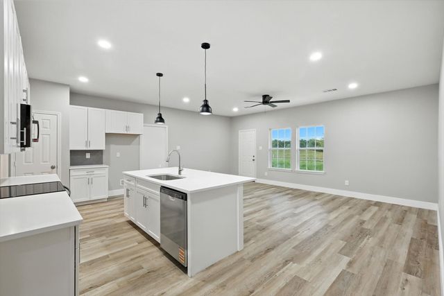 106 Center Drive, East Tawakoni, TX 77007