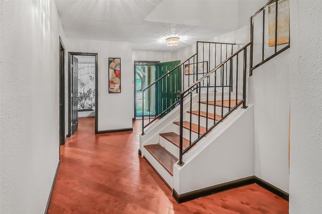 2106 Shiveley Circle, Houston, TX 77032