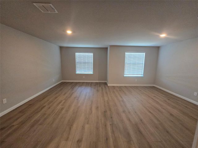 3971 Turtle CRK, New Braunfels, TX 78132