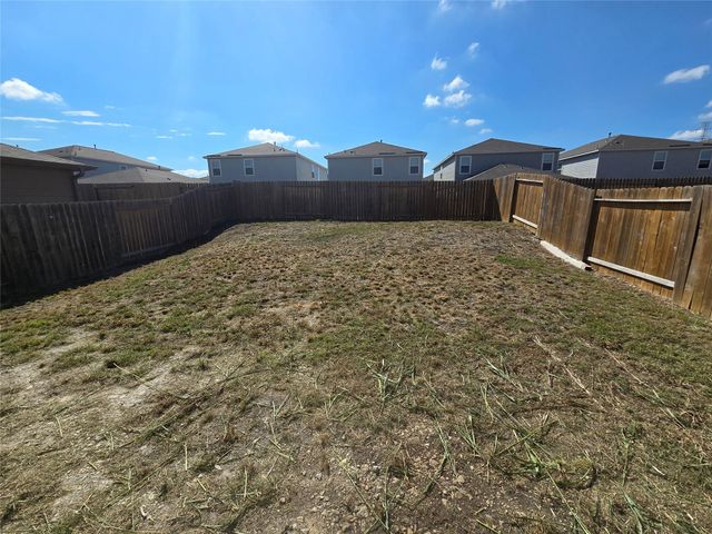3971 Turtle CRK, New Braunfels, TX 78132