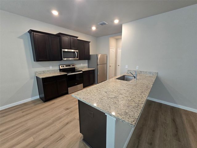 3971 Turtle CRK, New Braunfels, TX 78132