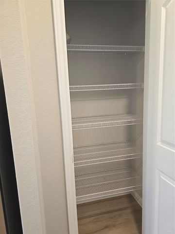 3971 Turtle CRK, New Braunfels, TX 78132