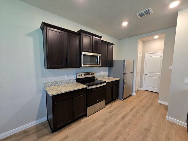 3971 Turtle CRK, New Braunfels, TX 78132