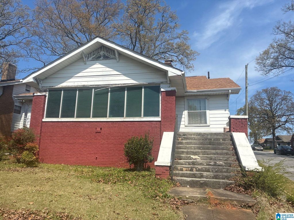 700 8TH TERRACE, Birmingham, AL 35204