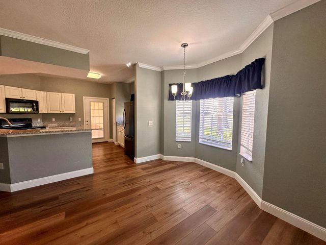 2362 57th Circle 2362, Vero Beach, FL 32966