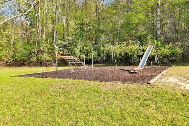 60 Old Barn Road, Moneta, VA 24121