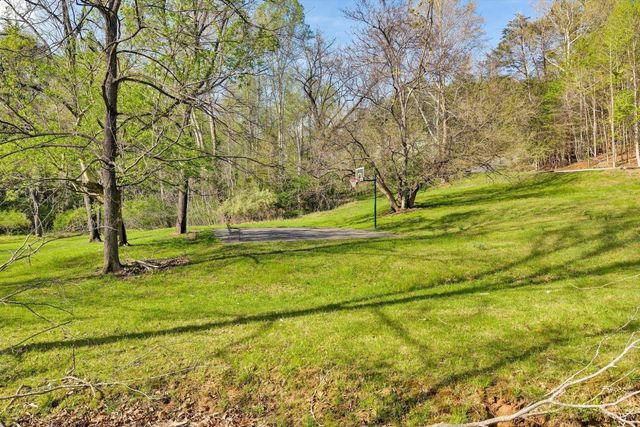 60 Old Barn Road, Moneta, VA 24121