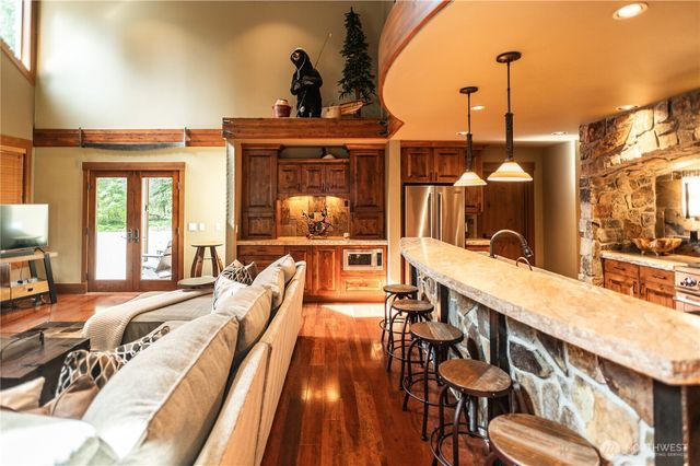 231 Vinegar Bend Road, Ronald, WA 98940