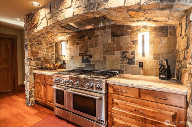 231 Vinegar Bend Road, Ronald, WA 98940
