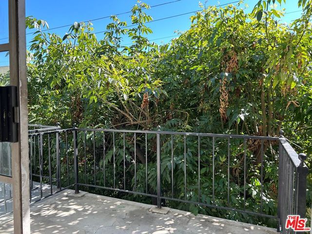 1375 Kelton Avenue 404, Los Angeles, CA 90024
