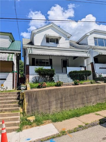 1805 Duquesne Avenue, Mckeesport, PA 15132