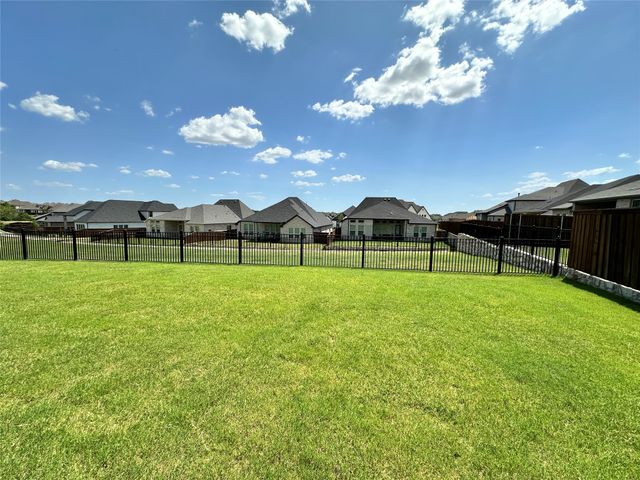 1414 Kirkdale Drive, Forney, TX 75126