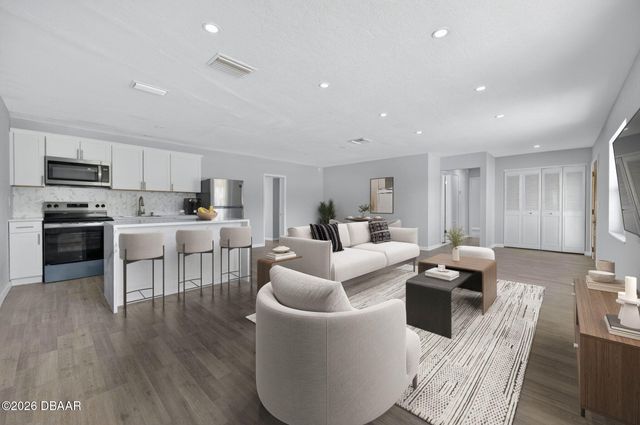 2272 Kent Road, Deltona, FL 32738