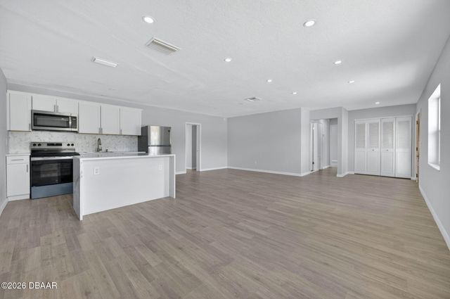 2272 Kent Road, Deltona, FL 32738