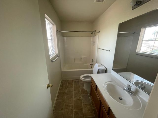 324 W Colt Road, Tempe, AZ 85284