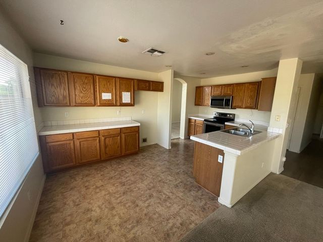 324 W Colt Road, Tempe, AZ 85284