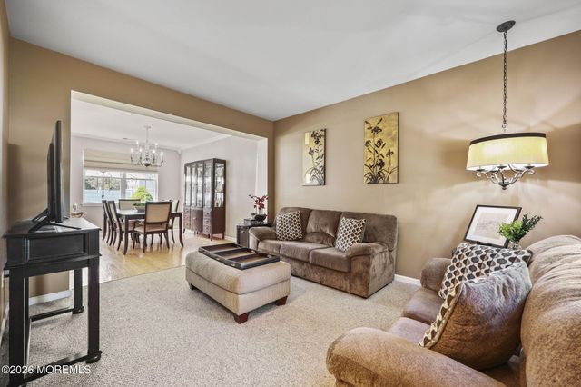 389 Fordham Place, Freehold, NJ 07728